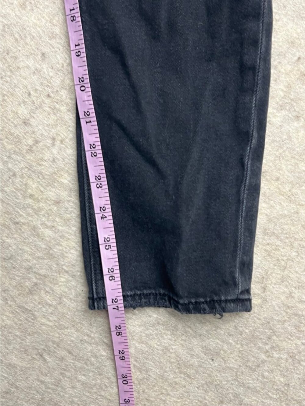 American Eagle High Rise Distressed Mom Jeans Stretch Baggy Ripped Black Denim 2 - Picture 10 of 10